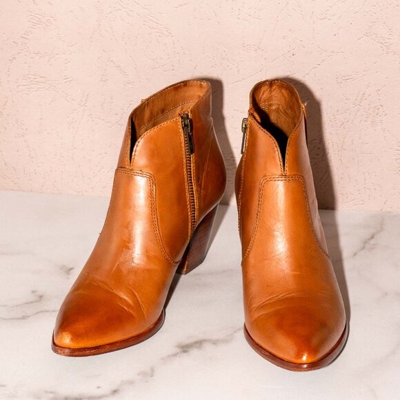 Frye Womens Jennifer Cognac Leather Pointed Toe Zip Up Cute Ankle Bootie - Picture 7 of 8